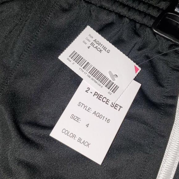 ADIDAS - Picture 6 of 12